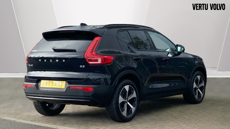 Volvo XC40 2.0 B4P Plus Dark 5dr Auto Petrol Estate